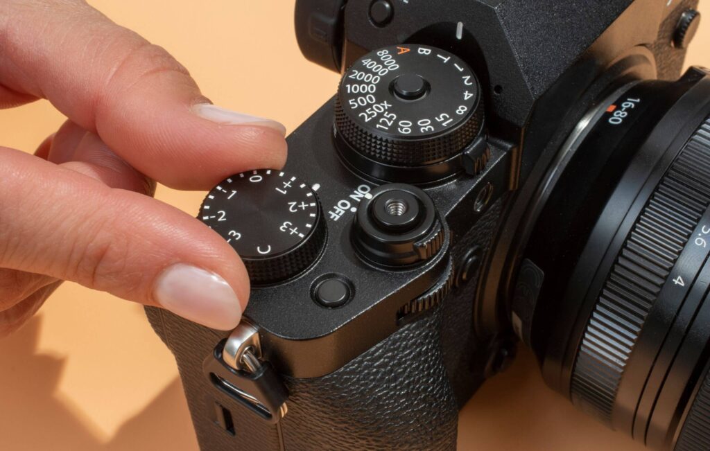 Juhend alustavale fotograafile: Vali õiged kaameraseaded-ava, säriaeg, ISO ja valge tasakaal - kuidas need seaded töötavad ja millal neid kasutada. Praktilised 